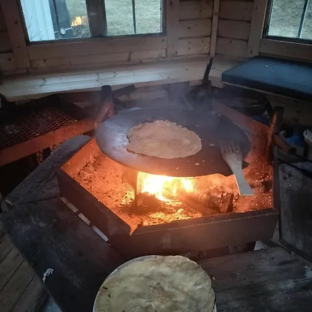 For 3 People